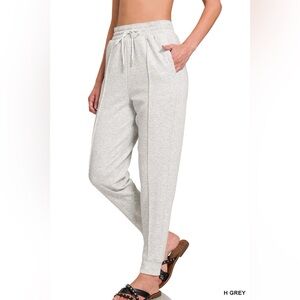 Zenana Drawstring Sweatpants with Pockets 10010038498